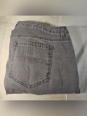Jones NY Lexington Straight Women’s Gray Embellished Back-Pocket Jeans Size 22W
